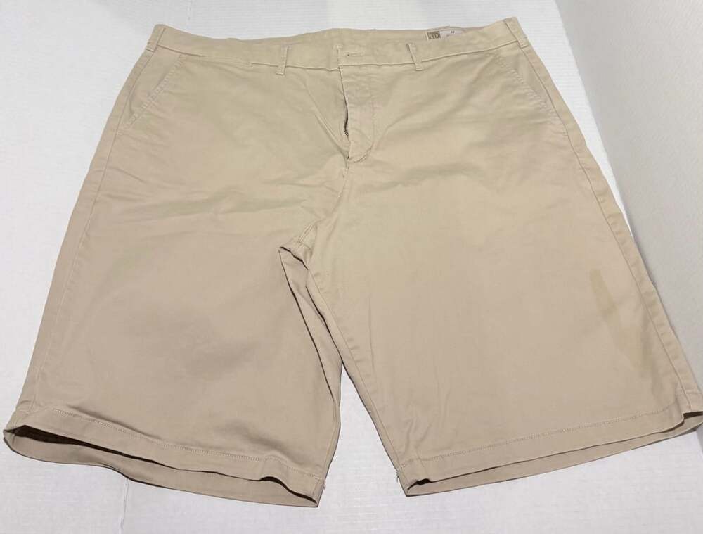 Gap Khakis 12 Inch Short Size 42 Beige Cotton Chino Flat Front
